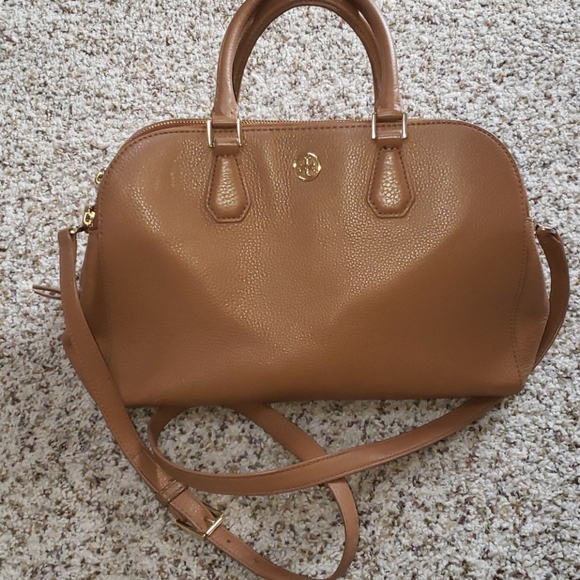 Tory Burch Handbags - Tory Burch Robinson purse